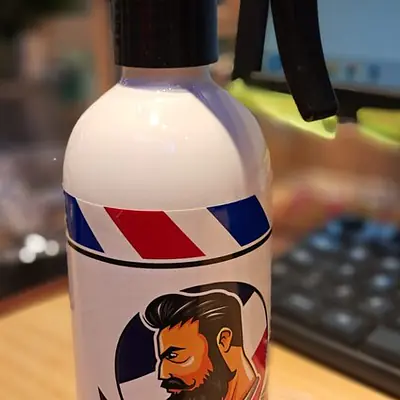 SPRAY ROCIADOR DE PLASTICO PARA BARBERIA 500 ML - 487532 primary image